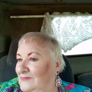 Meet your Posher, Lynette